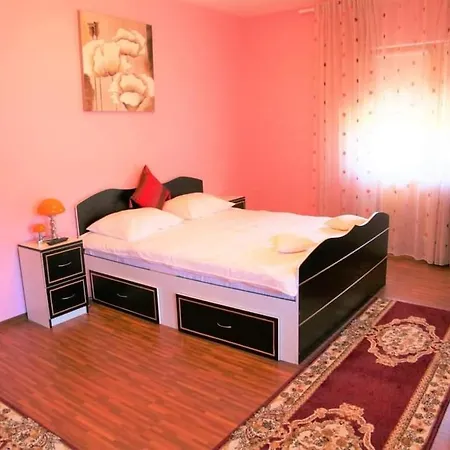 Hotell Casa De Vacanta Eva