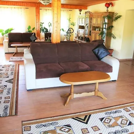 Casa De Vacanta Eva Hotell Stoeneşti